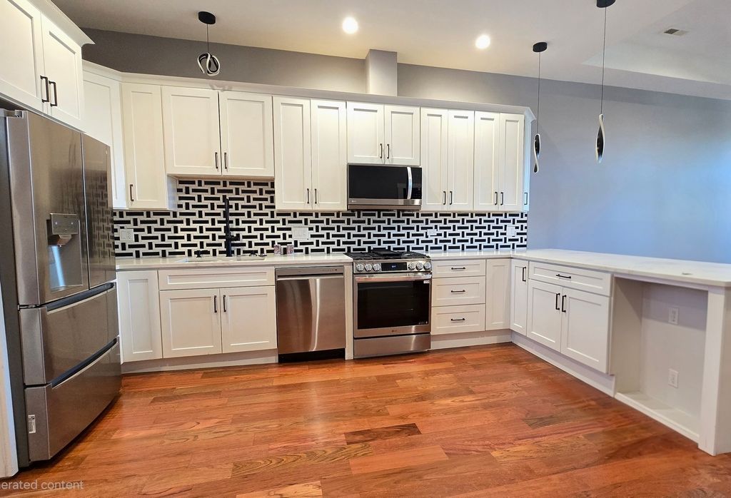 2135 S Millard Avenue, Chicago, IL 60623 — photo 2