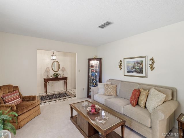 691 Hazel Green Drive, Wetumpka, AL 36093