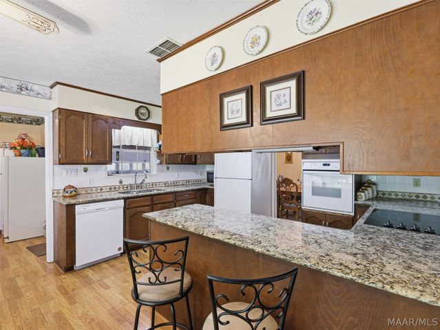 691 Hazel Green Drive, Wetumpka, AL 36093