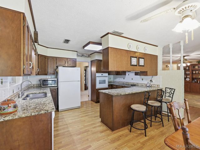 691 Hazel Green Drive, Wetumpka, AL 36093