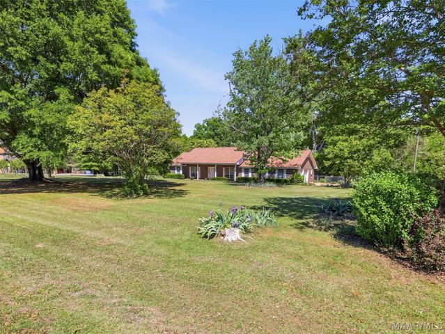 691 Hazel Green Drive, Wetumpka, AL 36093