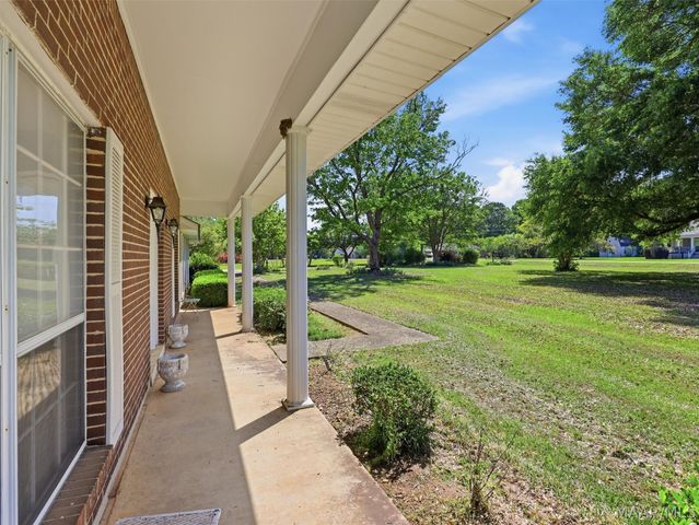 691 Hazel Green Drive, Wetumpka, AL 36093