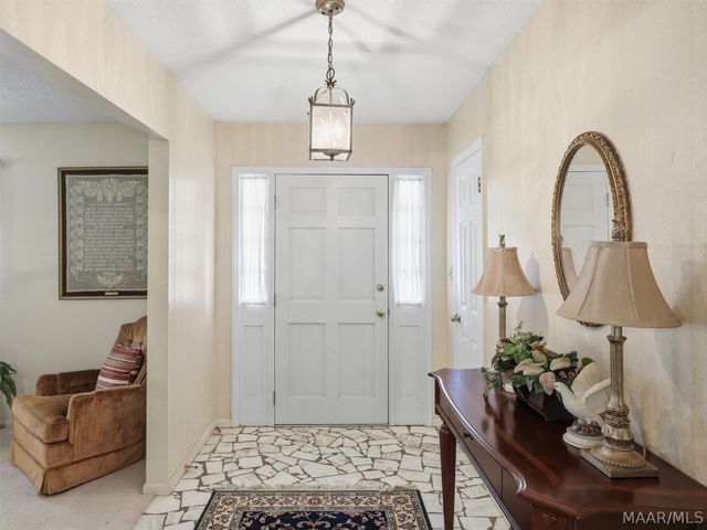 691 Hazel Green Drive, Wetumpka, AL 36093