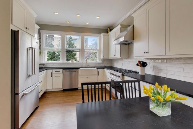 1235 Maple Avenue, Evanston, IL 60202