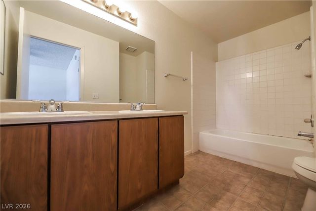 566 Kristin Lane, Henderson, NV 89011