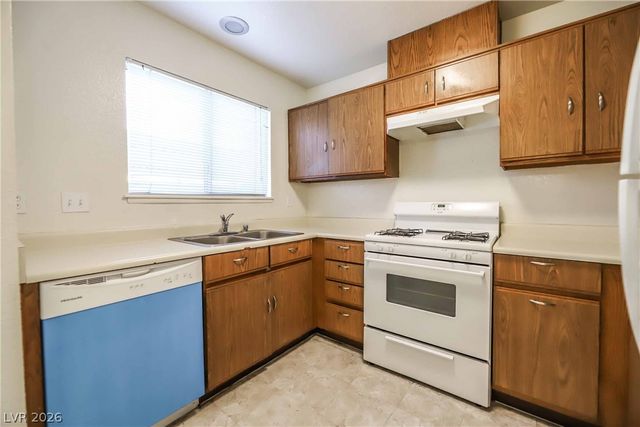 566 Kristin Lane, Henderson, NV 89011