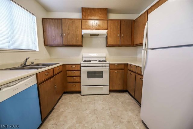 566 Kristin Lane, Henderson, NV 89011