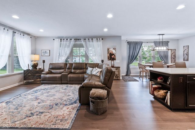 10123 Landis Boulevard, Fishers, IN 46040