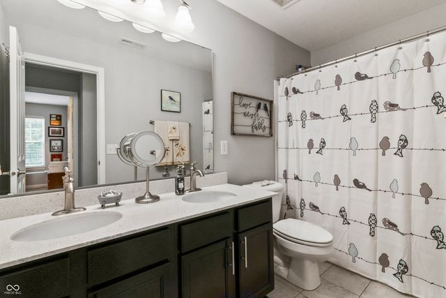 10123 Landis Boulevard, Fishers, IN 46040