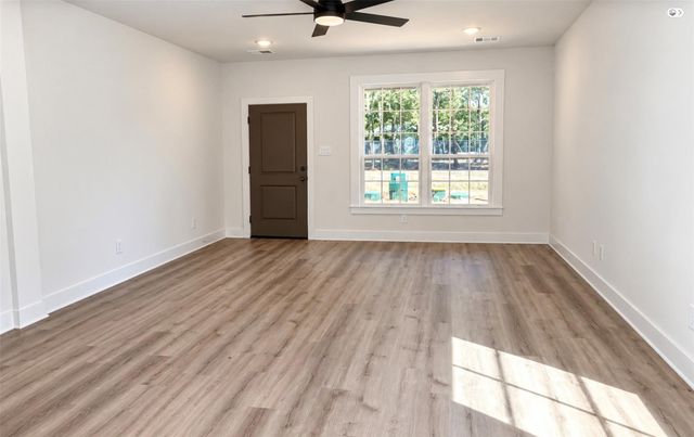111 Sharon Lane, Livingston, TX 77351