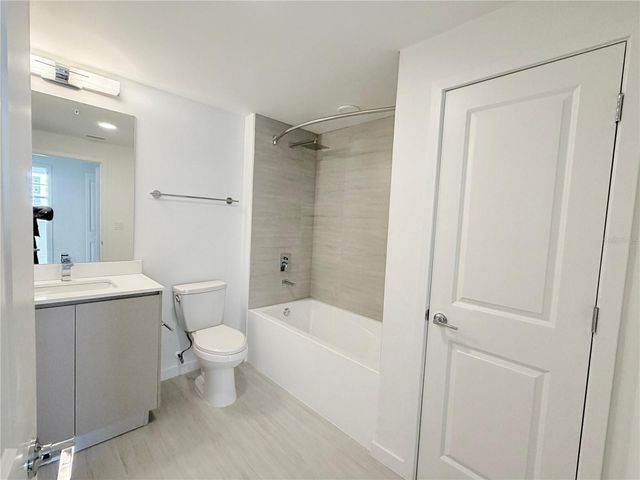 5587 MILLENIA PARK BLVD, UNIT 221 221, Orlando, FL 32839