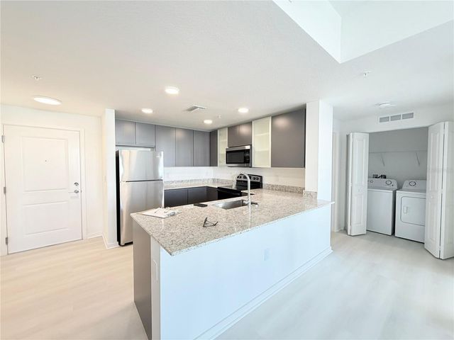 5587 MILLENIA PARK BLVD, UNIT 221 221, Orlando, FL 32839