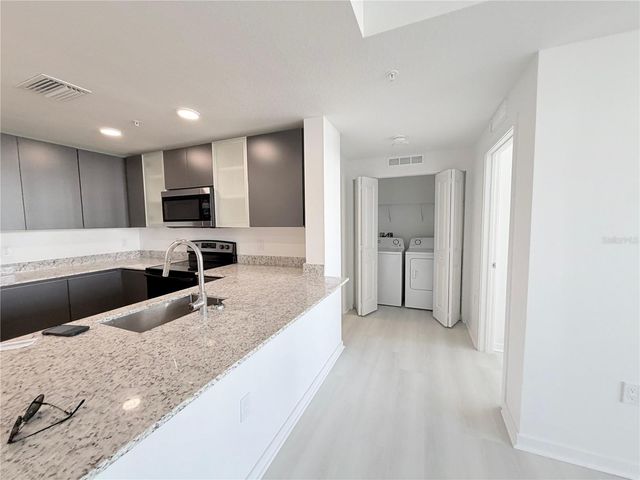 5587 MILLENIA PARK BLVD, UNIT 221 221, Orlando, FL 32839