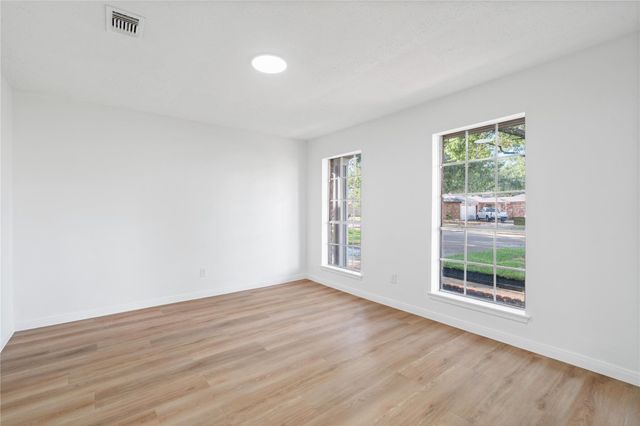 7310 Foxway Lane, Humble, TX 77338