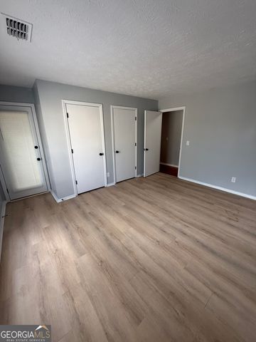 5516 Mountain Springs Circle, Stone Mountain, GA 30088