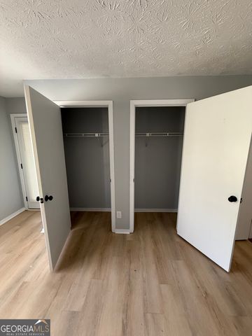 5516 Mountain Springs Circle, Stone Mountain, GA 30088