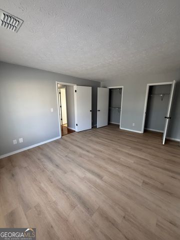 5516 Mountain Springs Circle, Stone Mountain, GA 30088