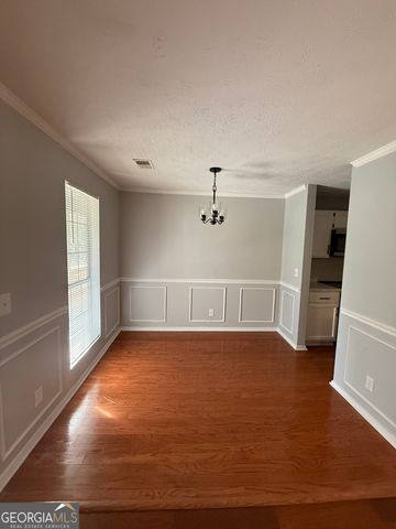 5516 Mountain Springs Circle, Stone Mountain, GA 30088