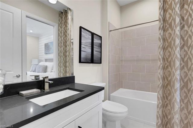 15256 Zeno WAY 203, Naples, FL 34114
