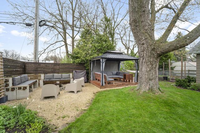 210 90th STREET, Milwaukee, WI 53226