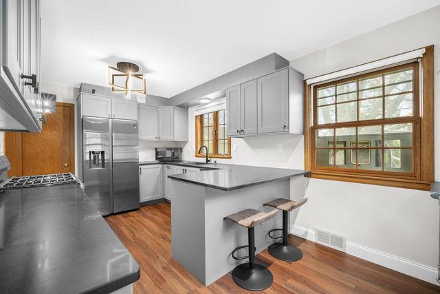210 90th STREET, Milwaukee, WI 53226