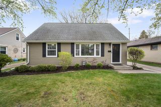 210 90th STREET, Milwaukee, WI 53226