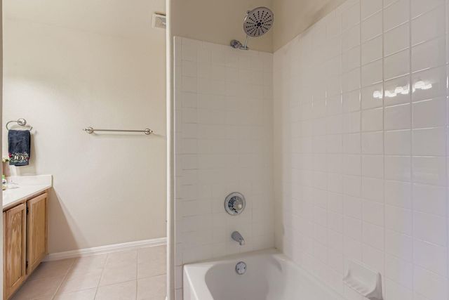 10815 Glen View CIR, Dripping Springs, TX 78620