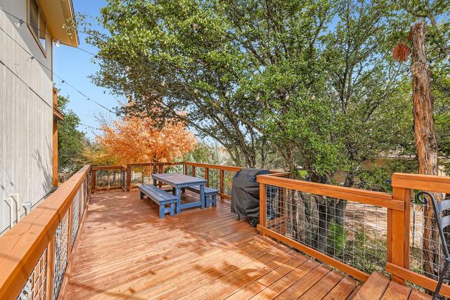 10815 Glen View CIR, Dripping Springs, TX 78620