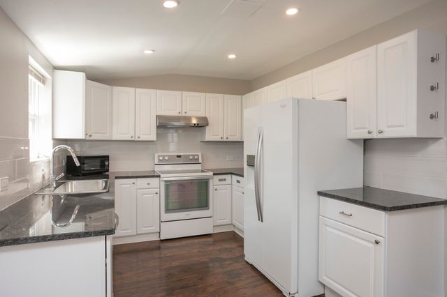 200 Myrtle St, Nashville, TN 37206