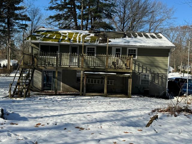 41 Sonat Road, Clifton Park, NY 12065