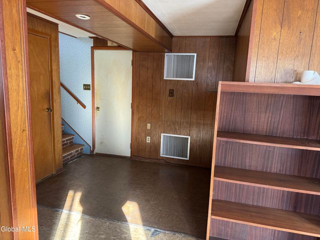 41 Sonat Road, Clifton Park, NY 12065