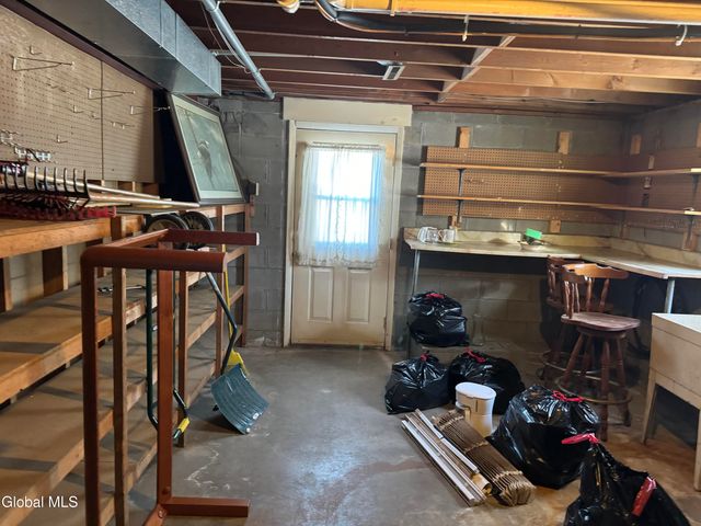 41 Sonat Road, Clifton Park, NY 12065