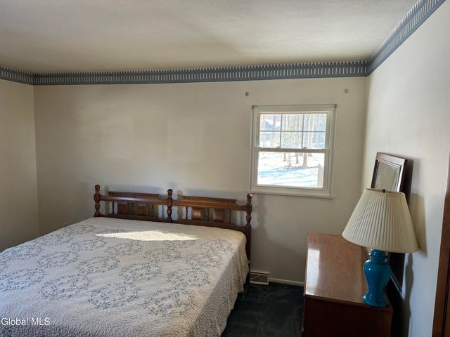 41 Sonat Road, Clifton Park, NY 12065