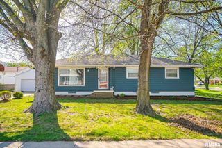 225 N STEWART Street, Creve Coeur, IL 61610