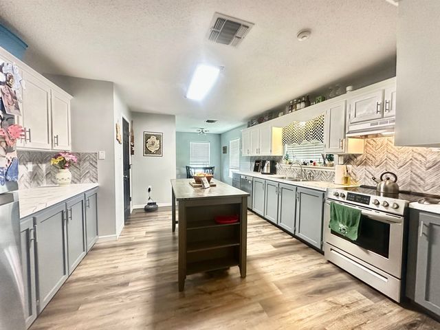 160 Rodriguez Drive, Raceland, LA 70394