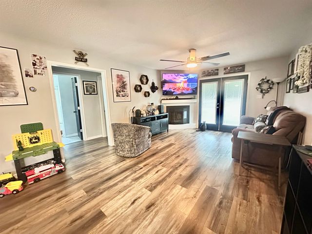 160 Rodriguez Drive, Raceland, LA 70394