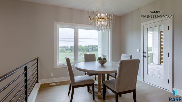 6608 E Corsair Dr Drive, Sioux Falls, SD 57110