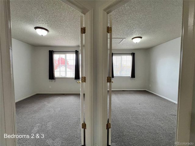 5377 S UKRAINE Way, Aurora, CO 80015