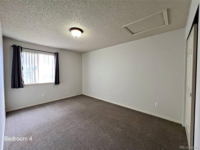 5377 S UKRAINE Way, Aurora, CO 80015