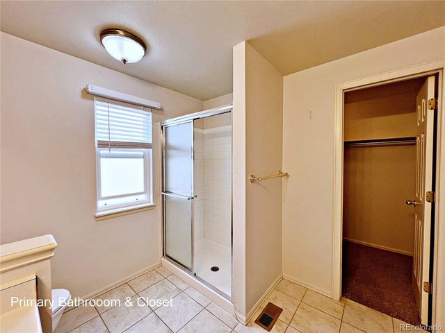 5377 S UKRAINE Way, Aurora, CO 80015