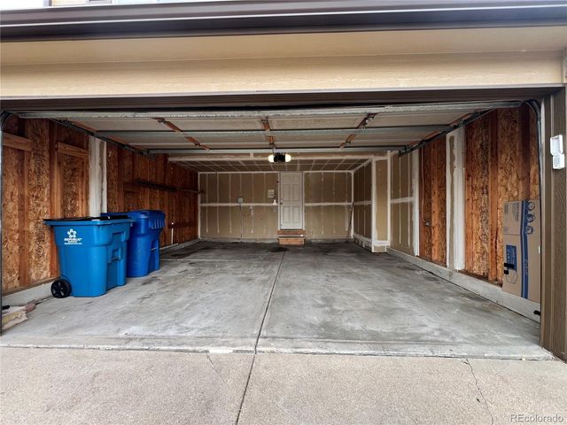 5377 S UKRAINE Way, Aurora, CO 80015