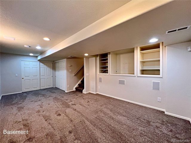 5377 S UKRAINE Way, Aurora, CO 80015