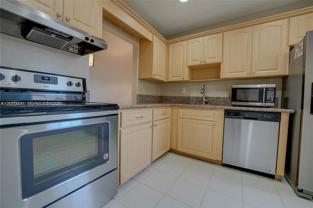 2403 SW 58th Manor 1, Fort Lauderdale, FL 33312