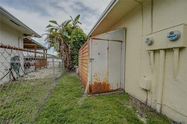 2403 SW 58th Manor 1, Fort Lauderdale, FL 33312