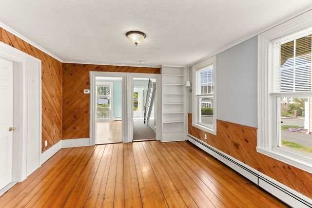 17 Lothrop St, Plymouth, MA 02360