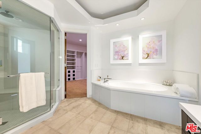 8827 Evanview Drive, Los Angeles, CA 90069