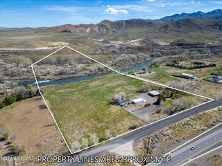32000 Cantlon Drive, Wadsworth, NV 89442