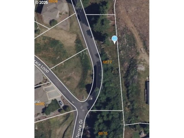 6877 PACIFIC TERRACE Dr, Brookings, OR 97415