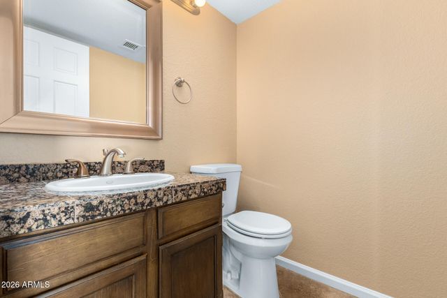 6121 E SADDLEBACK Street, Mesa, AZ 85215