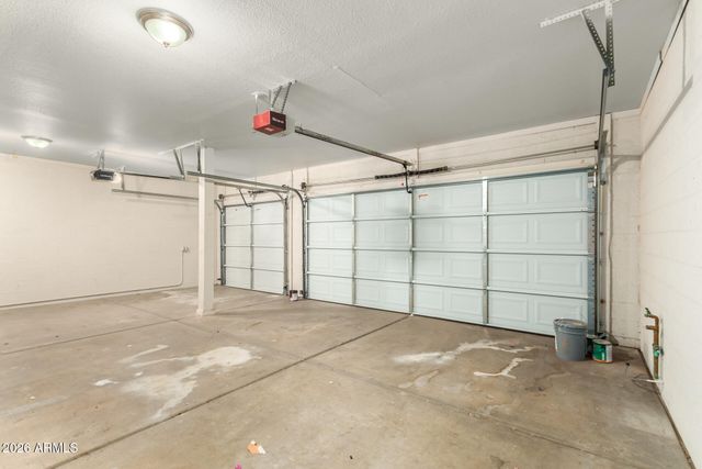 6121 E SADDLEBACK Street, Mesa, AZ 85215